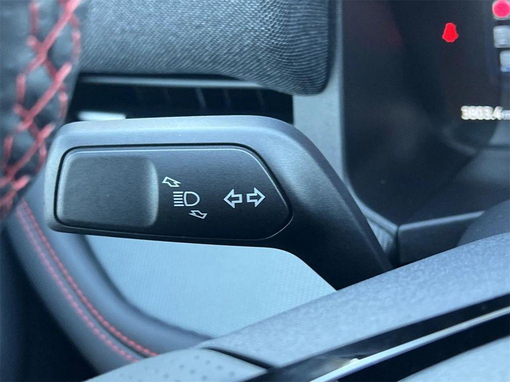 new 2025 Ford Explorer car, priced at $45,695