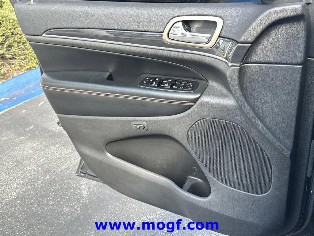 used 2016 Jeep Grand Cherokee car, priced at $11,995