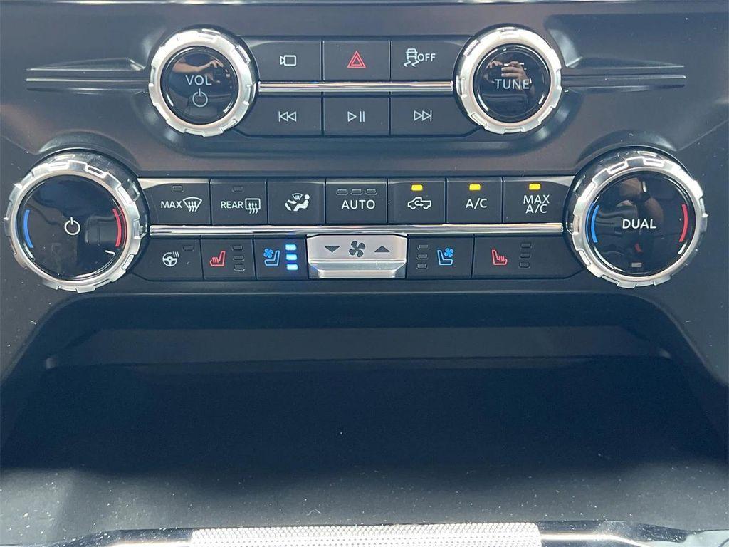 new 2025 Ford F-150 car, priced at $65,392