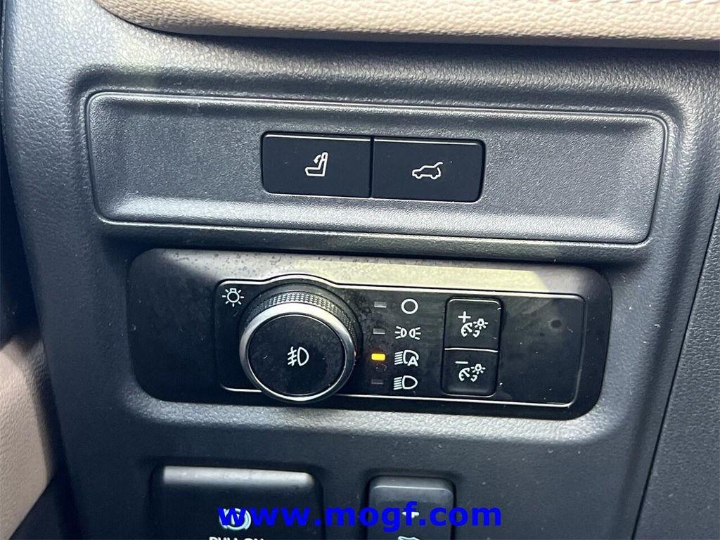 used 2024 Ford Expedition car, priced at $41,999