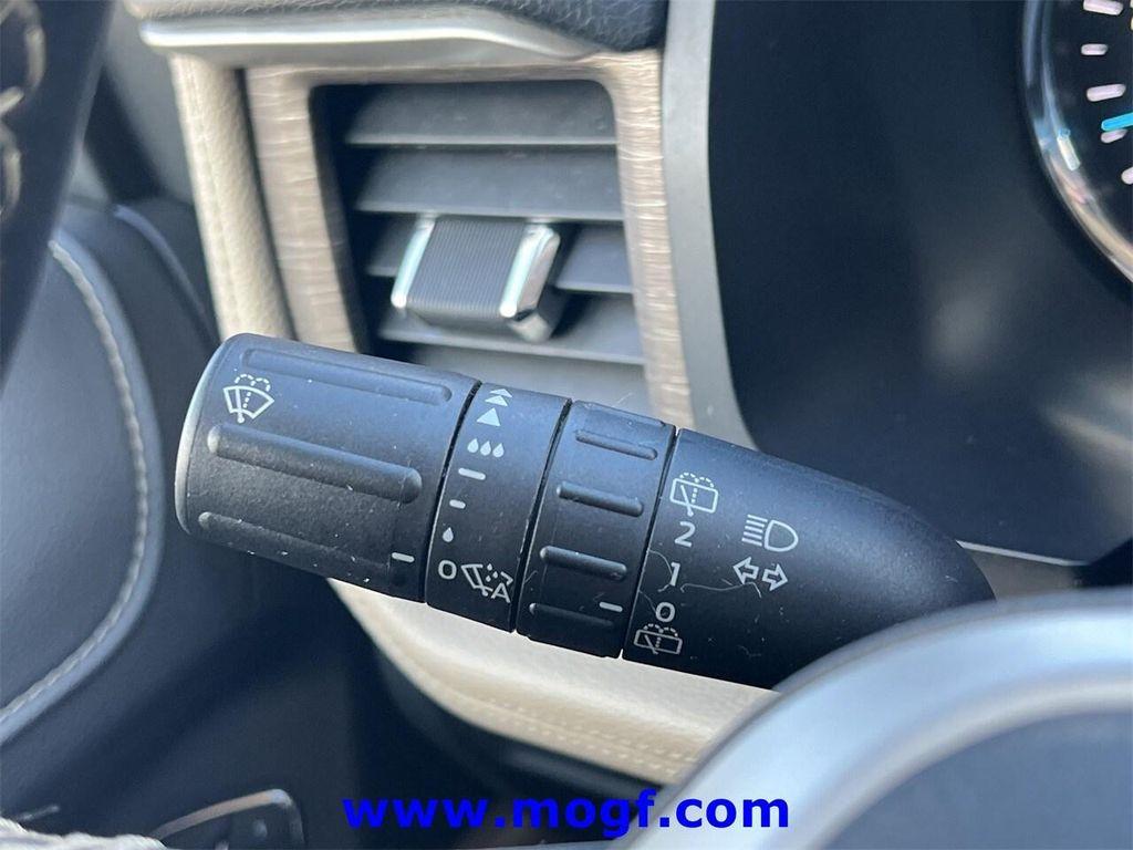 used 2024 Ford Expedition car, priced at $41,999