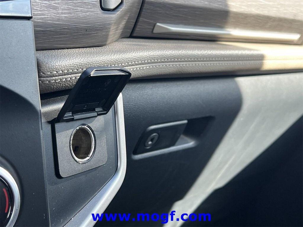 used 2024 Ford Expedition car, priced at $41,999