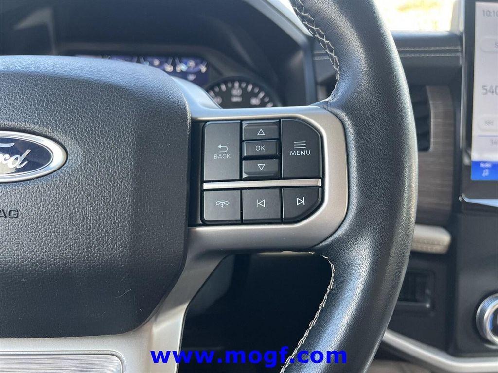 used 2024 Ford Expedition car, priced at $41,999