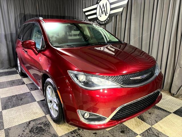 used 2017 Chrysler Pacifica car, priced at $16,295