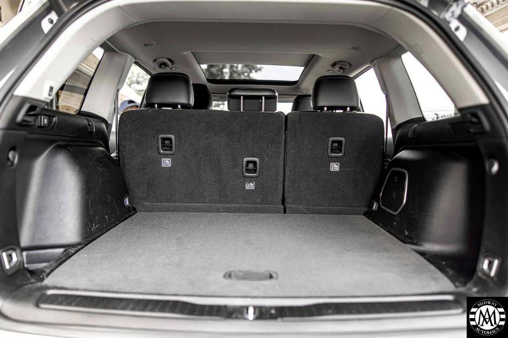 used 2022 Jeep Grand Cherokee car, priced at $27,995
