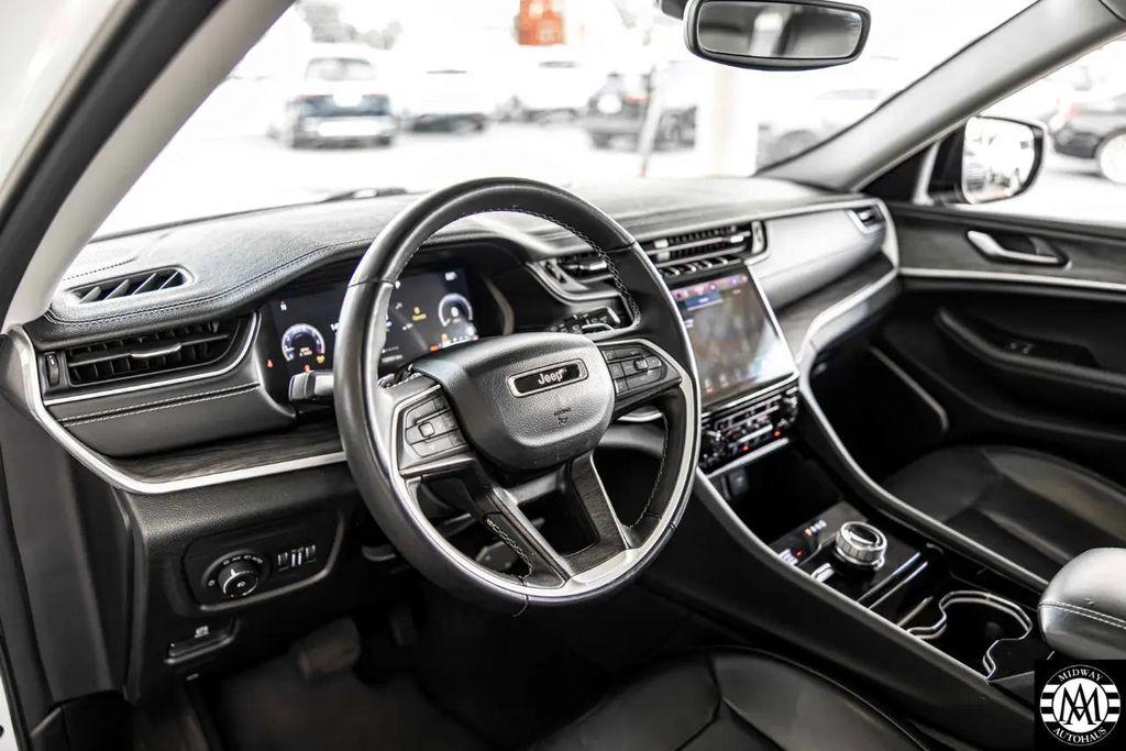 used 2022 Jeep Grand Cherokee car, priced at $27,995