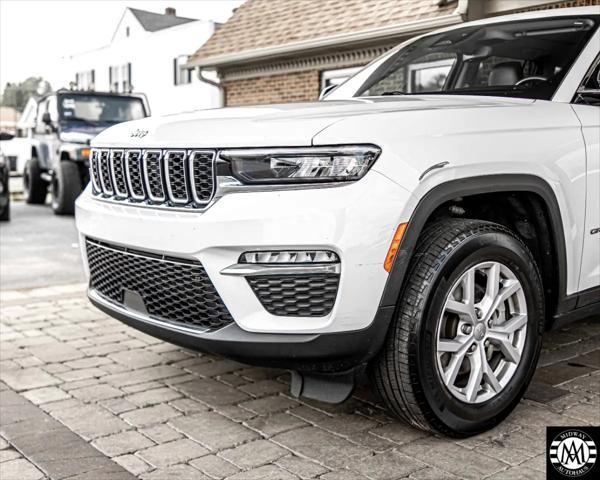 used 2022 Jeep Grand Cherokee car, priced at $27,995