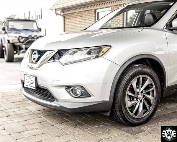 used 2015 Nissan Rogue car, priced at $10,995