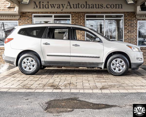 used 2011 Chevrolet Traverse car, priced at $9,995