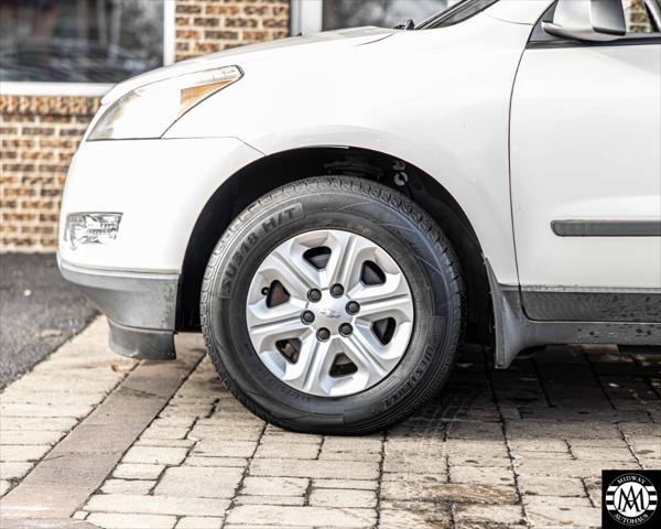 used 2011 Chevrolet Traverse car, priced at $9,995