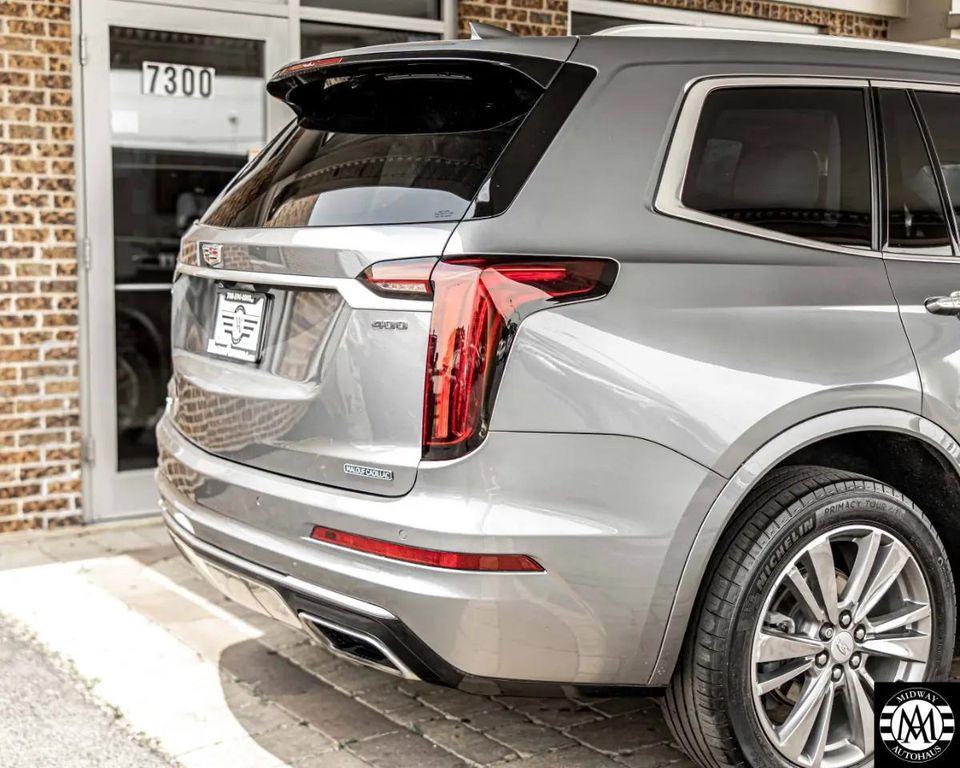 used 2022 Cadillac XT6 car, priced at $31,495