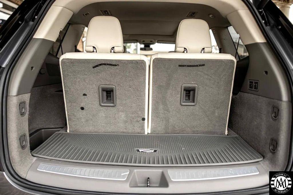 used 2022 Cadillac XT6 car, priced at $31,495