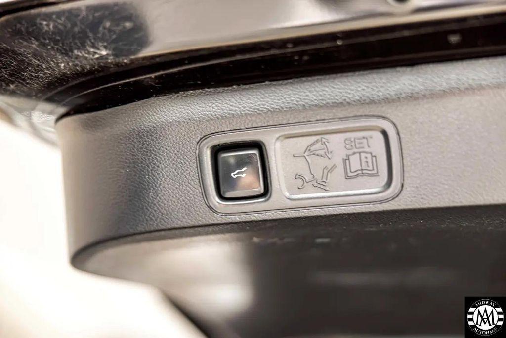 used 2020 Ford Expedition car, priced at $27,995