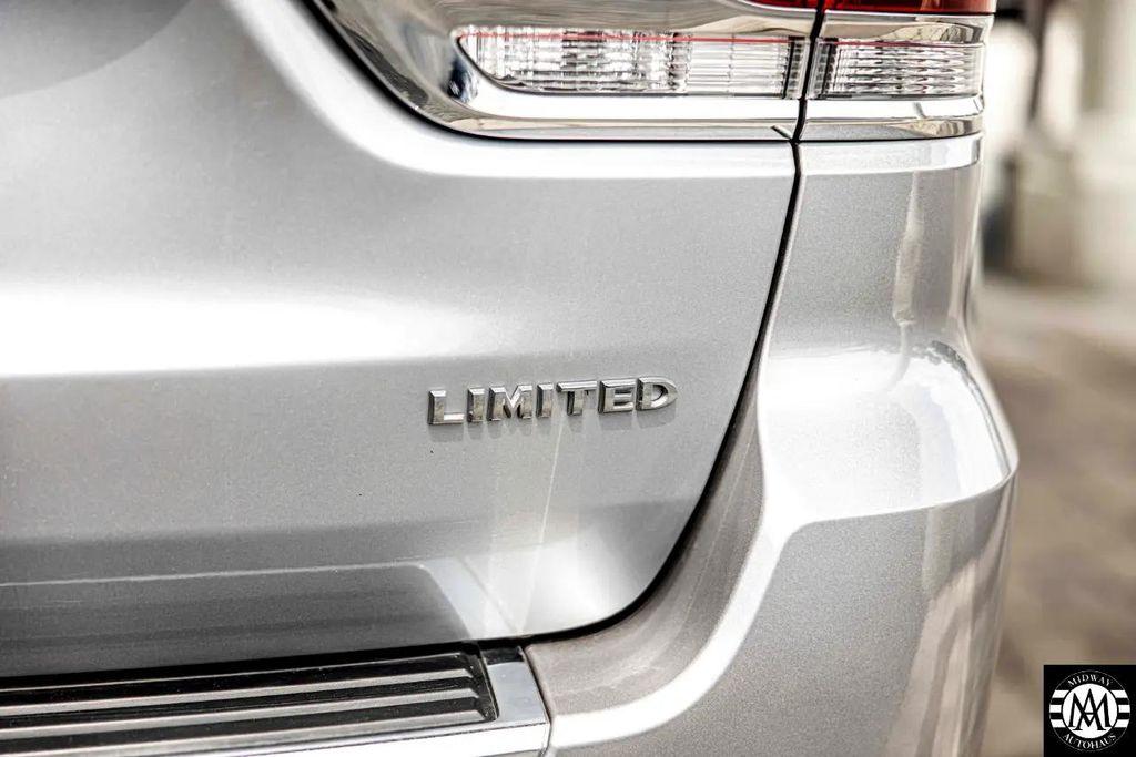 used 2021 Jeep Grand Cherokee car, priced at $19,495