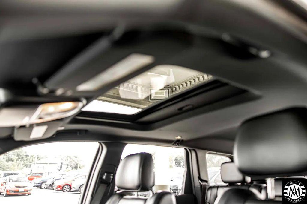 used 2021 Jeep Grand Cherokee car, priced at $19,495