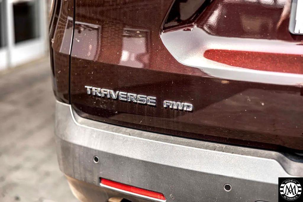 used 2022 Chevrolet Traverse car, priced at $24,995