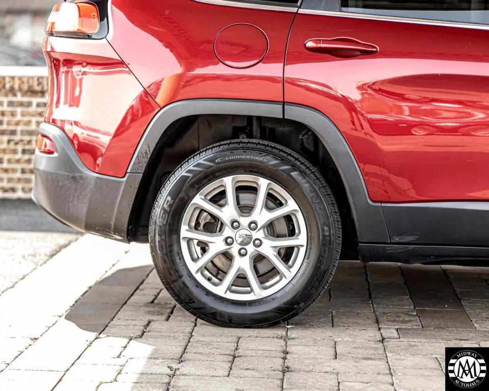 used 2014 Jeep Cherokee car, priced at $10,995