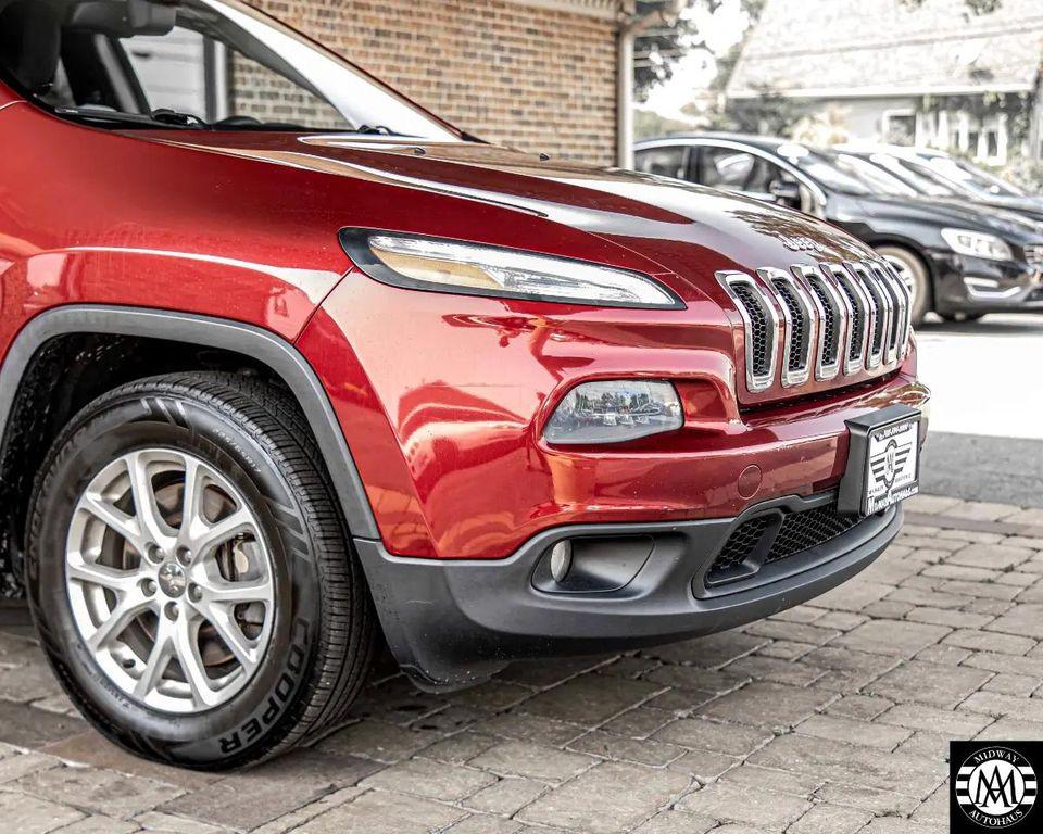 used 2014 Jeep Cherokee car, priced at $10,995