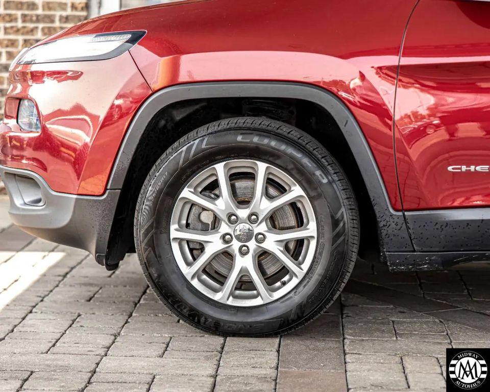 used 2014 Jeep Cherokee car, priced at $10,995