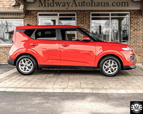 used 2022 Kia Soul car, priced at $14,995