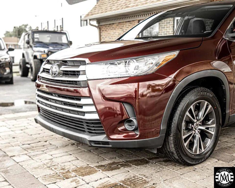 used 2019 Toyota Highlander car, priced at $22,995