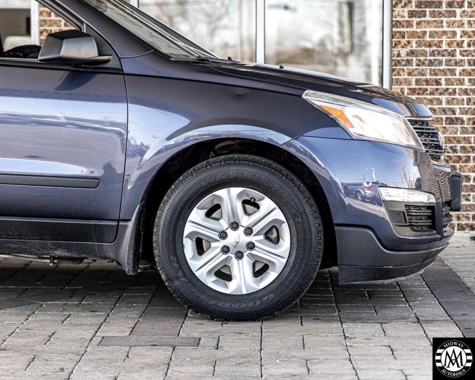 used 2014 Chevrolet Traverse car, priced at $7,495