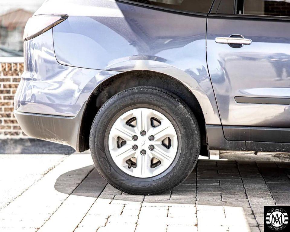 used 2014 Chevrolet Traverse car, priced at $7,495