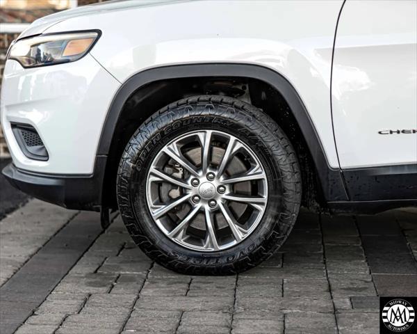 used 2019 Jeep Cherokee car, priced at $14,495