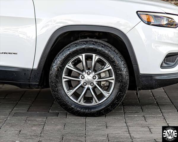 used 2019 Jeep Cherokee car, priced at $14,495