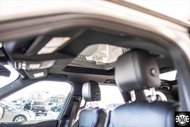 used 2019 Land Rover Discovery car, priced at $22,995