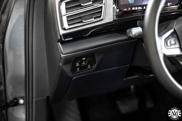 used 2024 Volkswagen Atlas Cross Sport car
