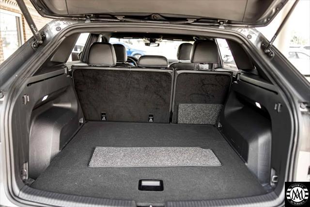 used 2024 Volkswagen Atlas Cross Sport car