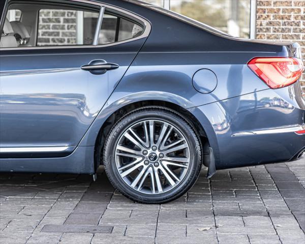 used 2015 Kia Cadenza car, priced at $11,900