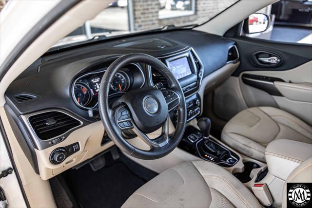 used 2019 Jeep Cherokee car, priced at $15,995