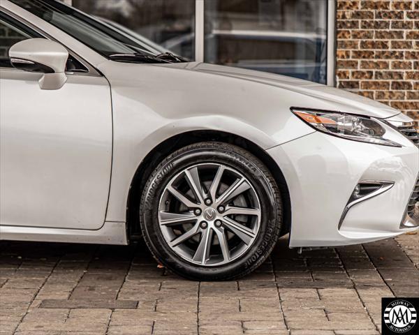 used 2017 Lexus ES 300h car, priced at $20,495