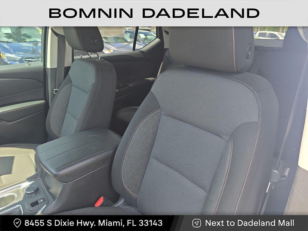 used 2019 Chevrolet Traverse car, priced at $12,990