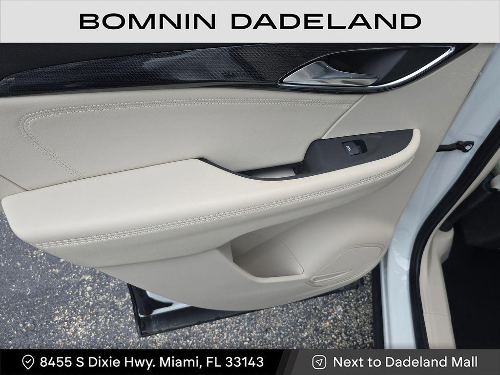 used 2023 Buick Envision car, priced at $18,990