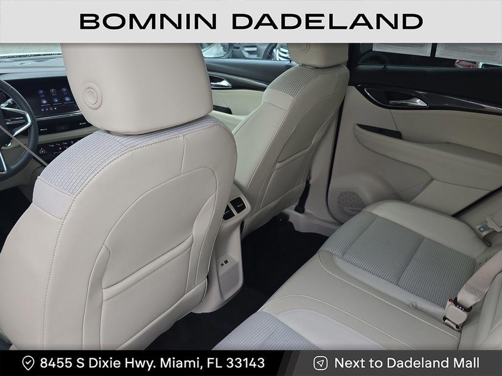 used 2023 Buick Envision car, priced at $18,990