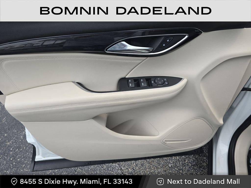 used 2023 Buick Envision car, priced at $18,990