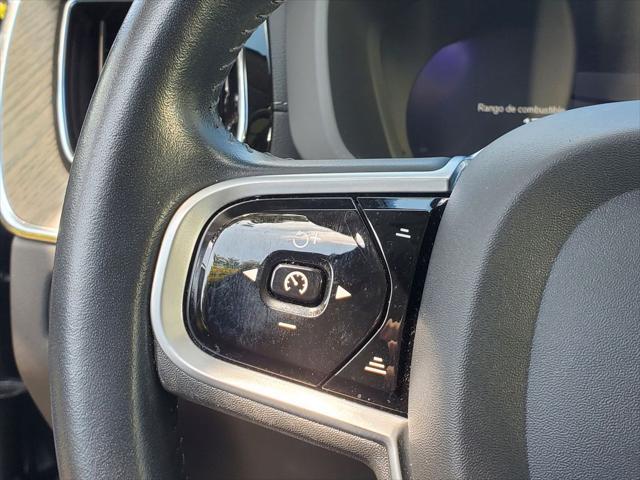 used 2022 Volvo XC60 car, priced at $31,990