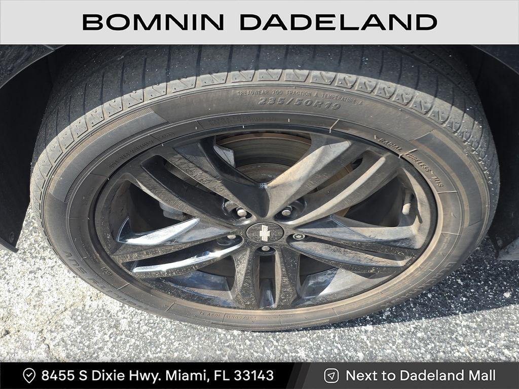 used 2021 Chevrolet Equinox car, priced at $11,990