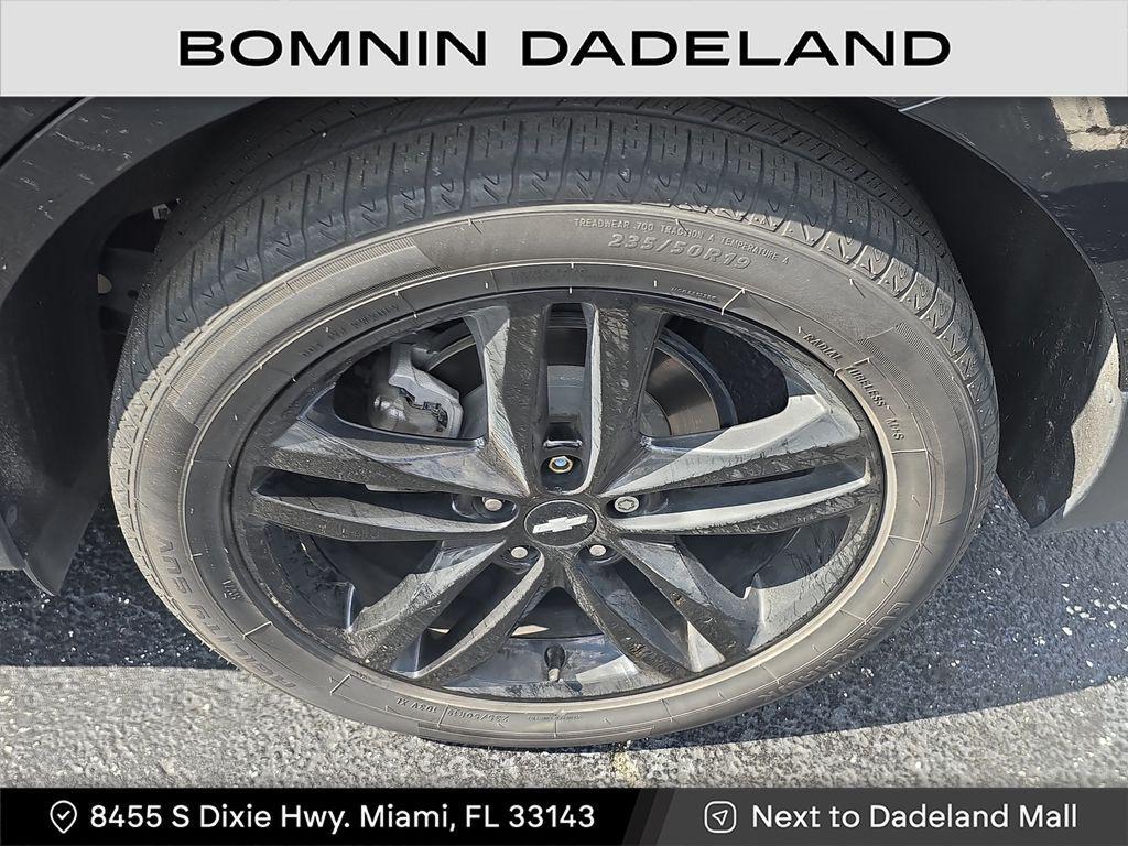 used 2021 Chevrolet Equinox car, priced at $11,990