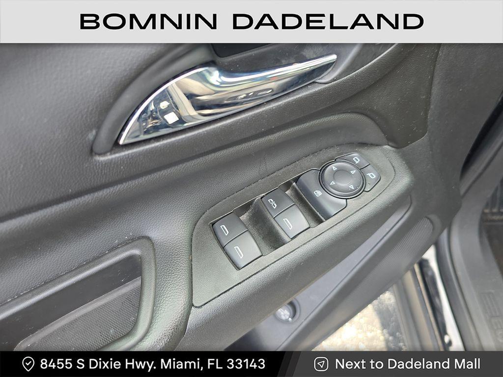 used 2021 Chevrolet Equinox car, priced at $11,990