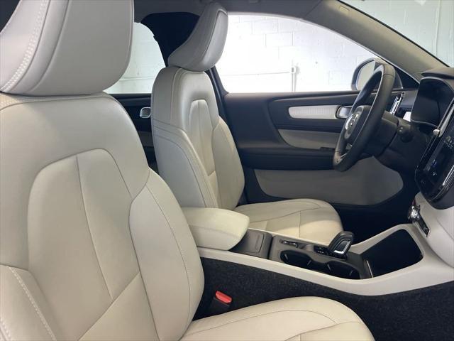 used 2019 Volvo XC40 car, priced at $21,990
