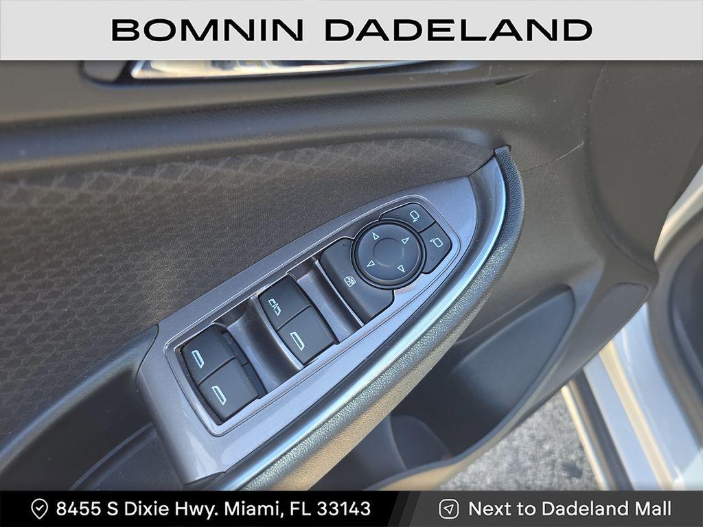 used 2020 Chevrolet Malibu car, priced at $9,490