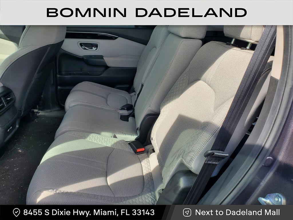 used 2023 Honda Pilot car, priced at $29,490