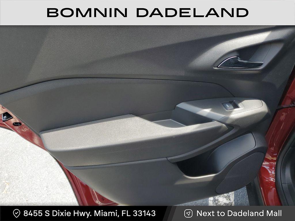 used 2025 Chevrolet Trax car, priced at $15,490