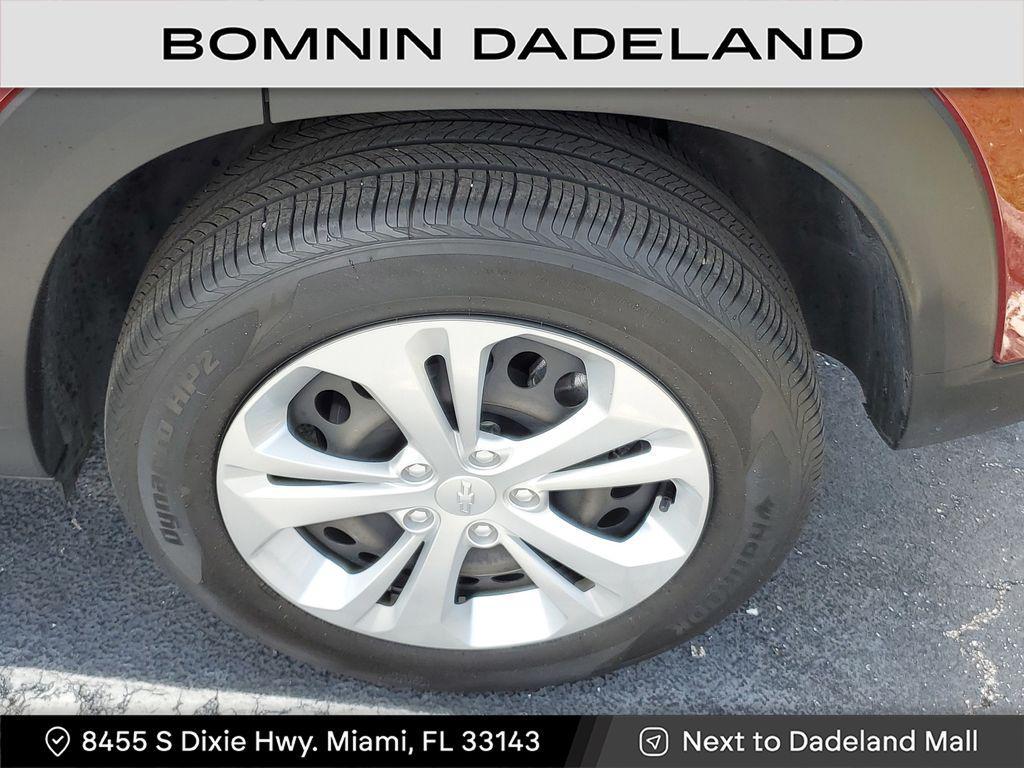 used 2025 Chevrolet Trax car, priced at $15,490