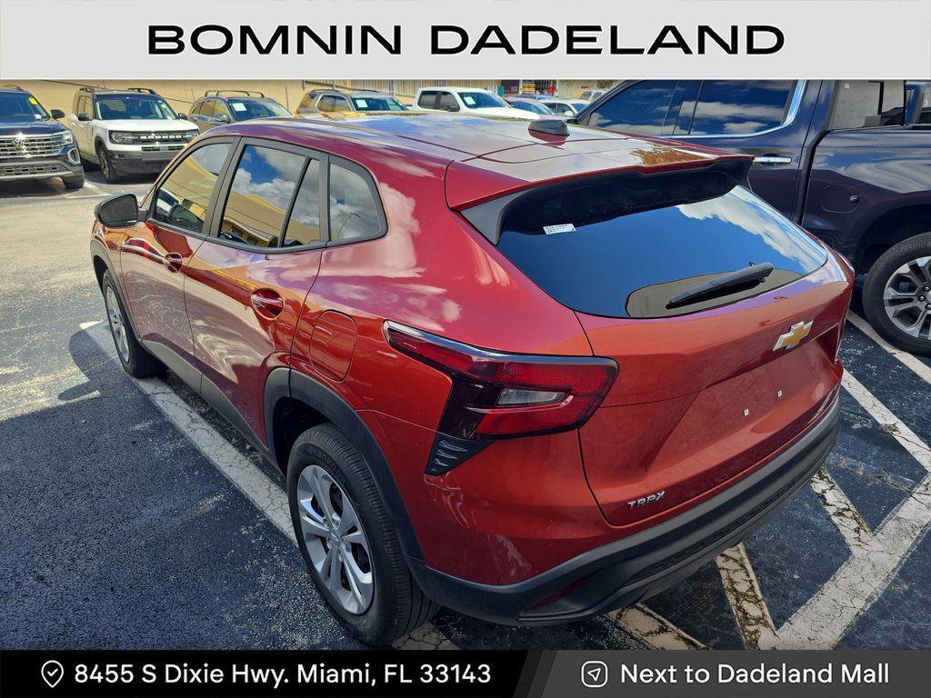 used 2024 Chevrolet Trax car, priced at $15,490