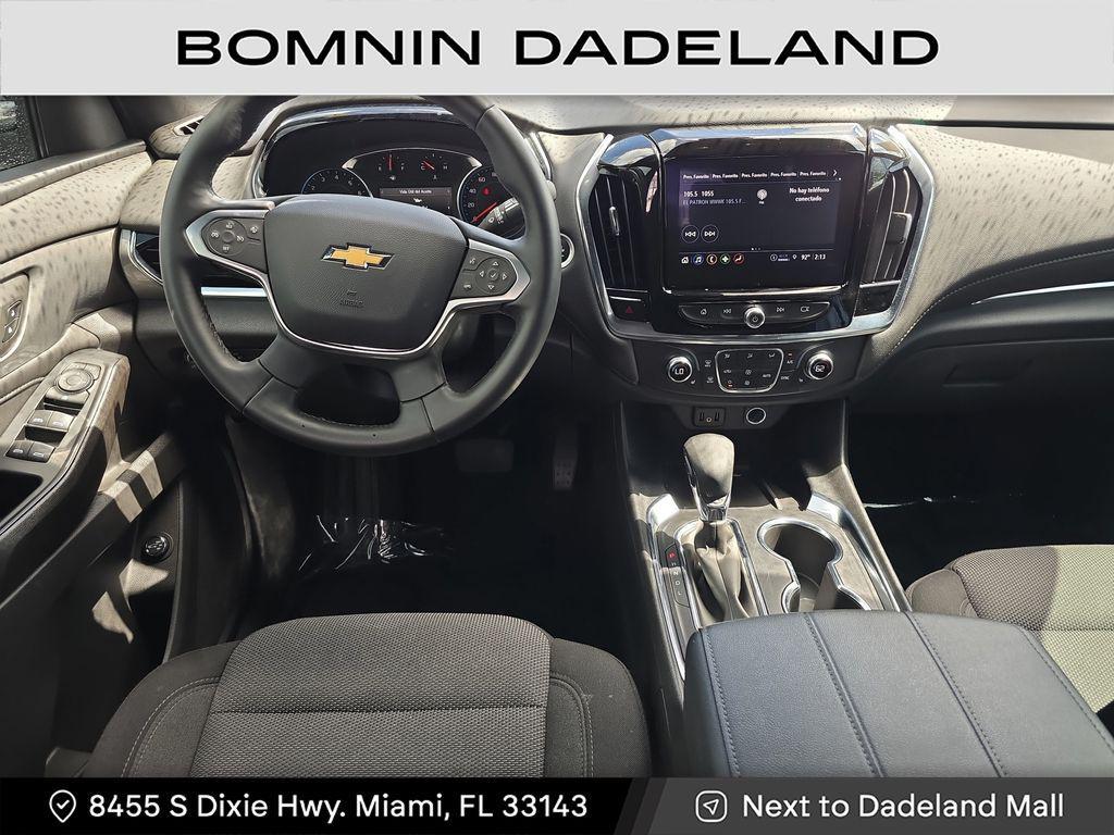 used 2023 Chevrolet Traverse car, priced at $23,990